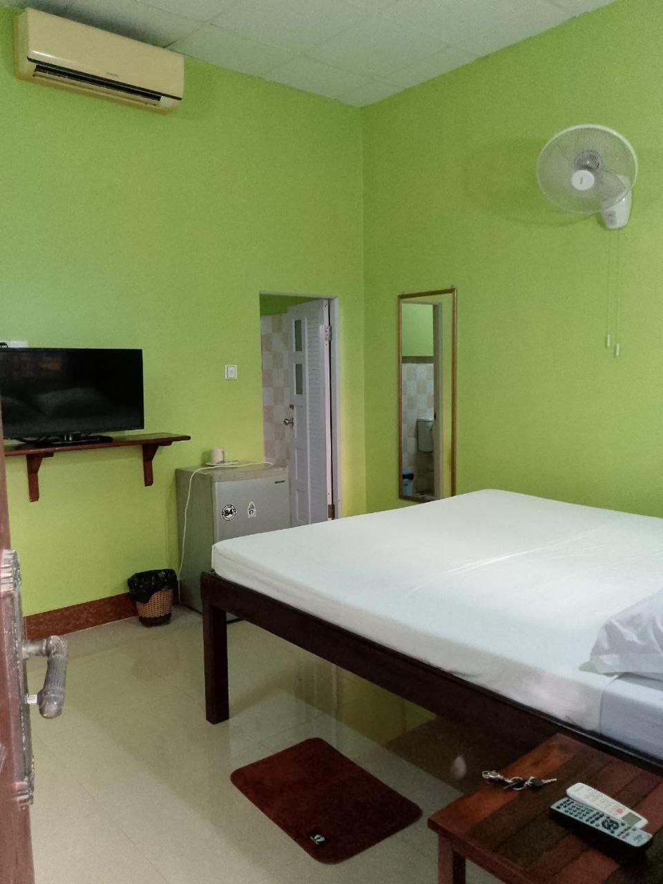 The Hideout Apartment Кампот Екстериор снимка
