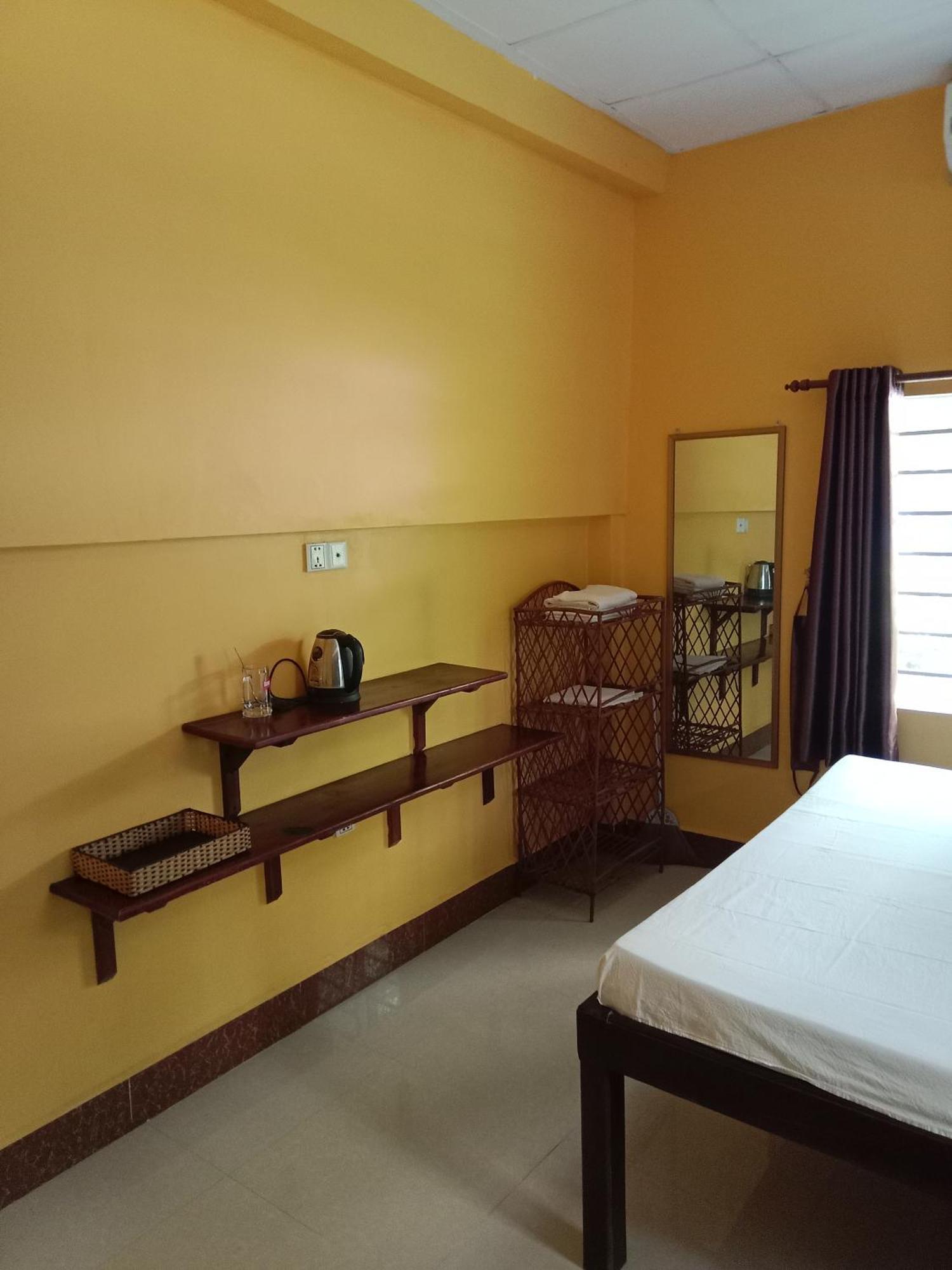 The Hideout Apartment Кампот Екстериор снимка